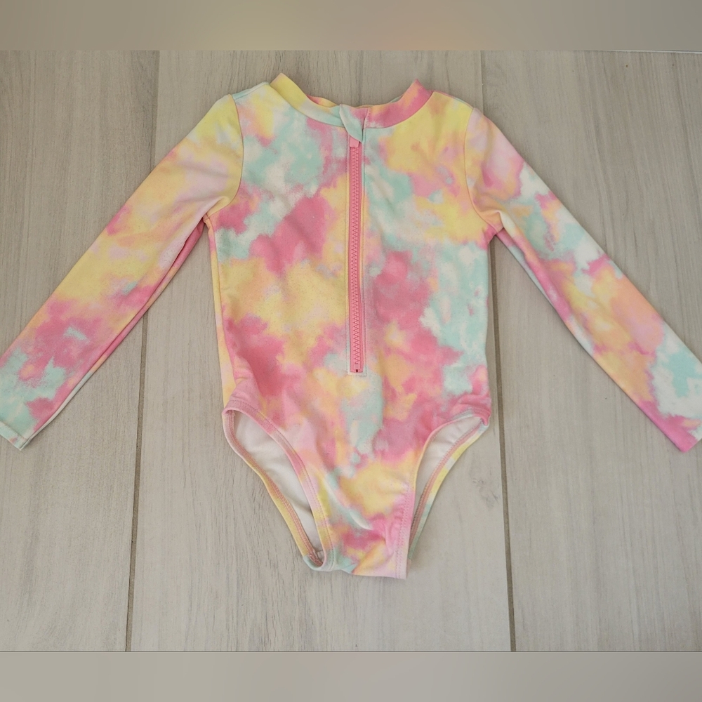 Swimsuit!💕 Long Sleeve. Size 3T.